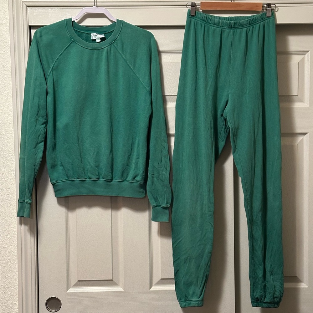 All the Babies Green SET Sweatshirt + Pants - Picture 2 of 8